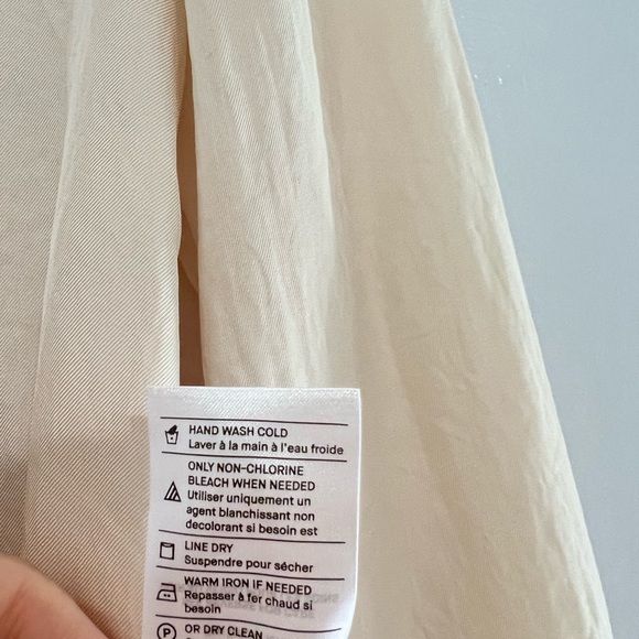 Vince Silk Blouse with Bottom Adjustable Tied Waist Hem 2 Ivory - Picture 7 of 8